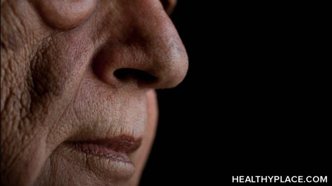 Jaký je vztah mezi Parkinsonovou chorobou a ztrátou čichu? Zjistěte, jak a proč se to děje, zde na HealthyPlace. 