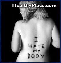Proč je tolik žen nespokojeno se svými těly? Důvody jsou rozmanité a složité. Přečtěte si zde.