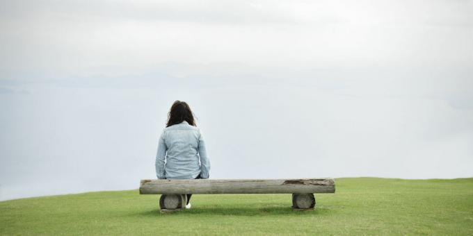 Pokud nezabráníte osamělosti a izolaci, deprese se může chytit. Naučte se, jak zabránit osamělosti a izolaci pomocí těchto tří tipů. Podívej se.