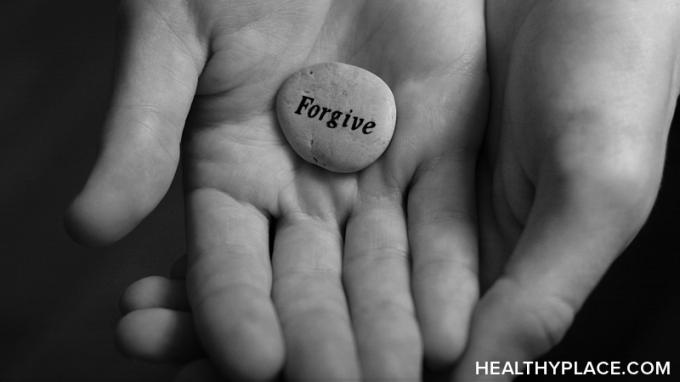 Odpuštění, i když je dobré pro vaše duševní zdraví, není snadné dělat. Jak tedy odpustíte? Naučte se 3 způsoby, jak odpustit na HealthyPlace.