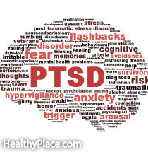 Každý může být vyděšen, ale lidé s bojovým PTSD mohou mít přehnanou překvapivou reakci. Jejich překvapivá reakce by mohla být dokonce traumatizující. Koukni na tohle.