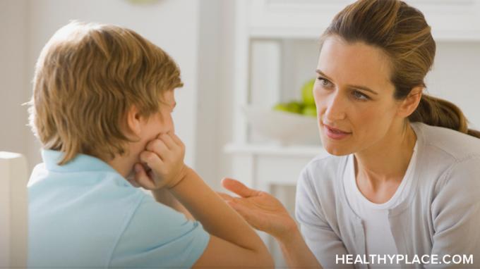Rodičovství dítěte s problémy s chováním je obtížné. Je možné řešit a zlepšit problémy s chováním vašeho dítěte. Zjistěte, jak na HealthyPlace.