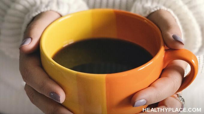 Úzkost vyvolaná kofeinem je skutečný druh úzkosti a může vás zmást. Přečtěte si další informace o úzkosti vyvolané kofeinem a o tom, jak tomu zabránit na HealthyPlace.