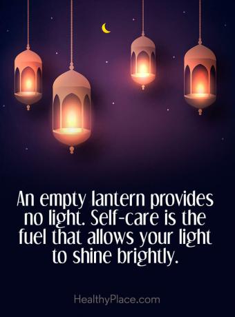 Nabídka duševních chorob - Prázdná lucerna neposkytuje žádné světlo. Self-care je palivo, které umožňuje vašemu světlu svítit jasně.