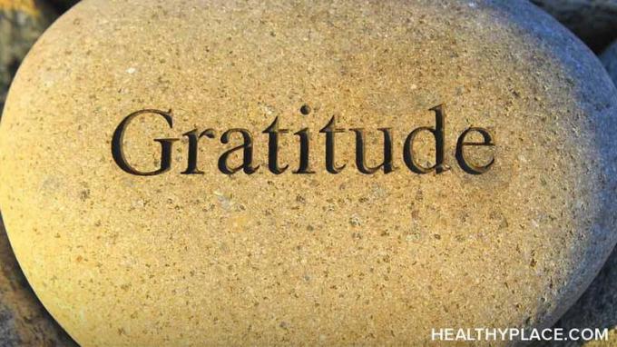 Jak do svého života vnášíte pocit vděčnosti a vděčnosti za zvýšení štěstí? Zde je seznam 6 způsobů, jak aktivovat vděčnost a vděčnost.